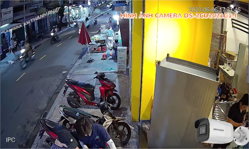 Camera Hikvision DS-2CD2021G1-I